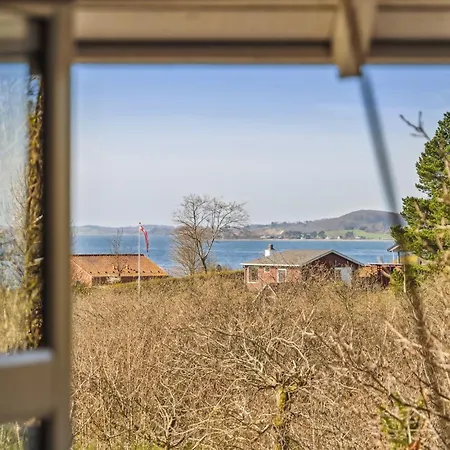 Usbjorn - 500m From The Sea By Interhome *