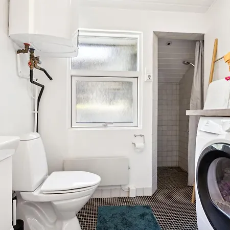 Usbjorn - 500m From The Sea By Interhome Holiday home